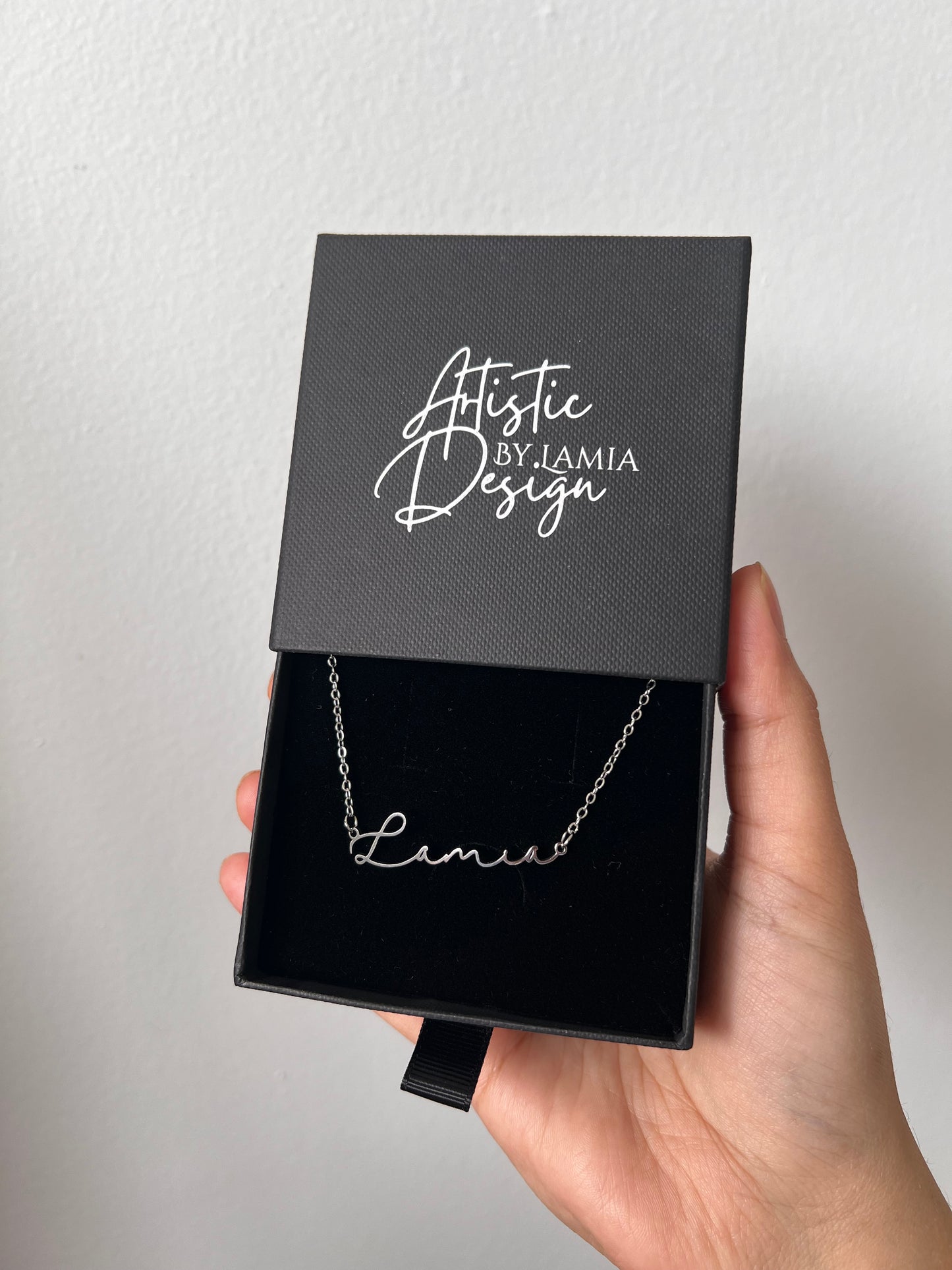 SIGNATURE CUSTOM NAME NECKLACE
