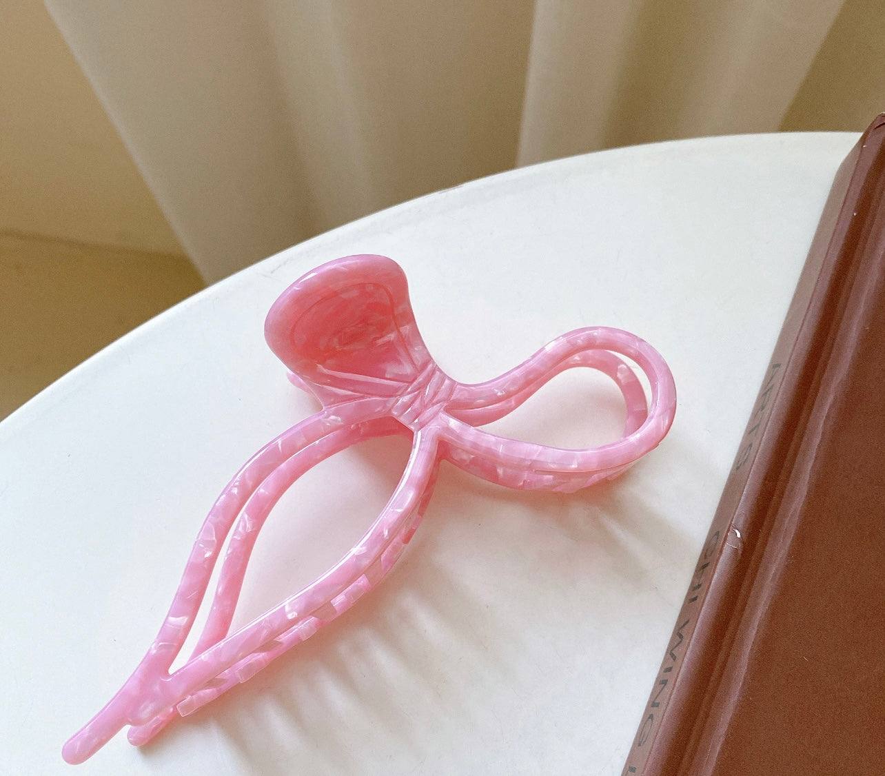 Lychee Bow Claw Clip