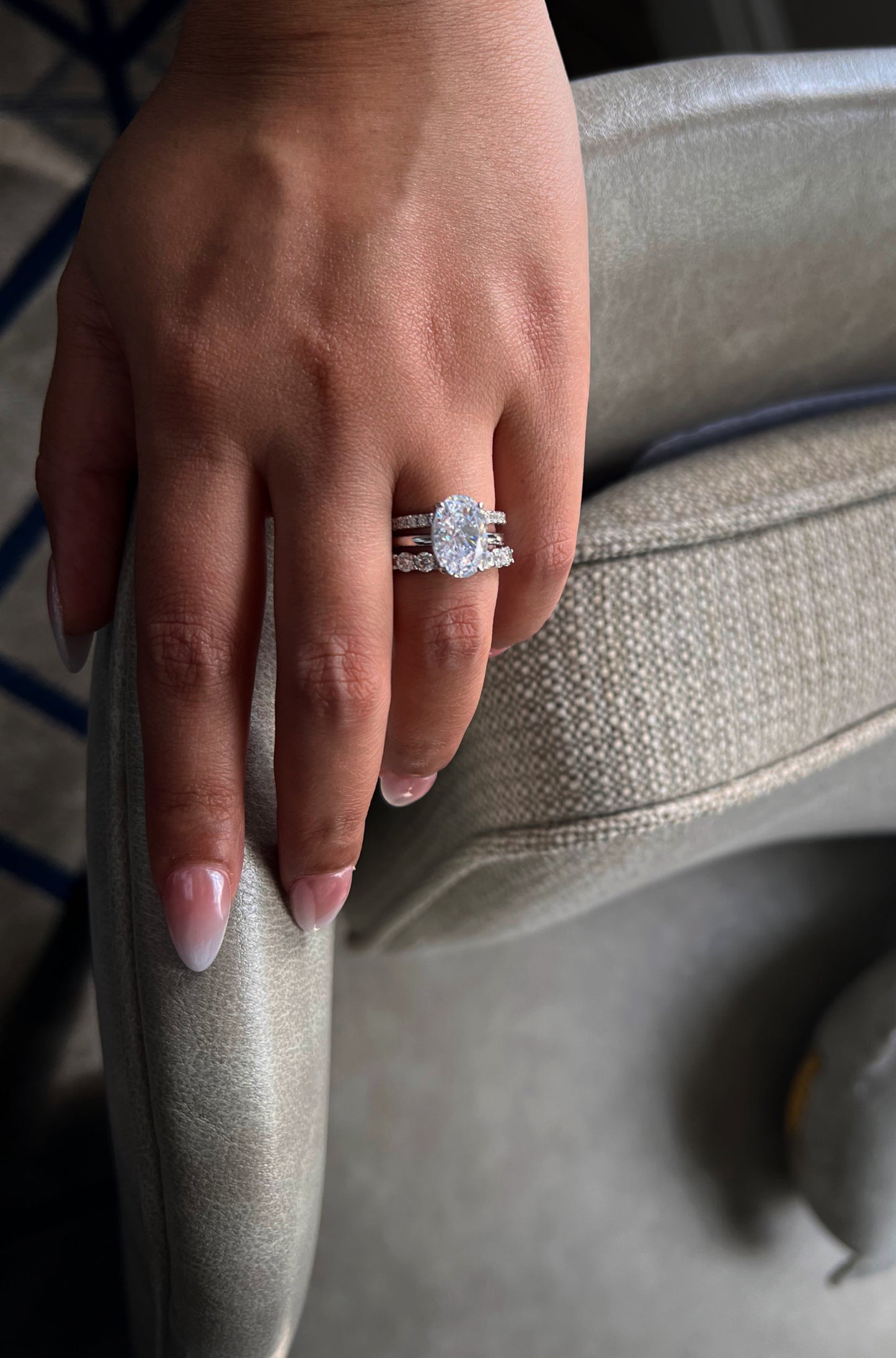 Juego de trío de anillos solitarios ovalados de plata