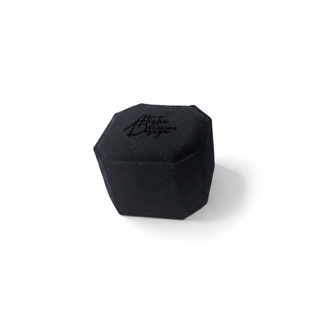 Signature Velvet Ring Box